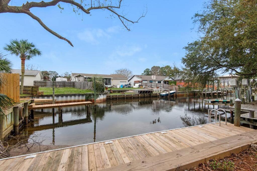 Gulf Brz-Beaches-Dwntwn Pns-Pet Friendly-Canal Gulf Breeze Εξωτερικό φωτογραφία